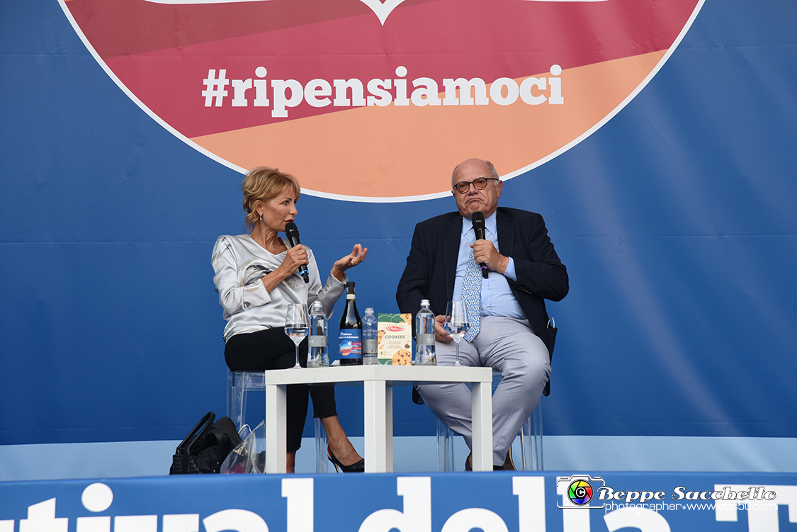 VBS_7941 - Lilli Gruber intervista Massimo Galli Infettivologo.jpg